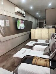Ang Mo Kio Avenue 8 (D20), Retail #613748551